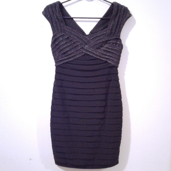 Adrianna Papell Dresses & Skirts - Adrianna Papell Petite Black Silver Cocktail Dress